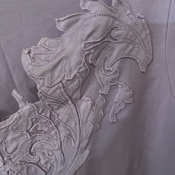 Womyn Pink / Purple   V Neck 3/4 Sleeve Top Blouse Size L w/Applique - Picture 4 of 6